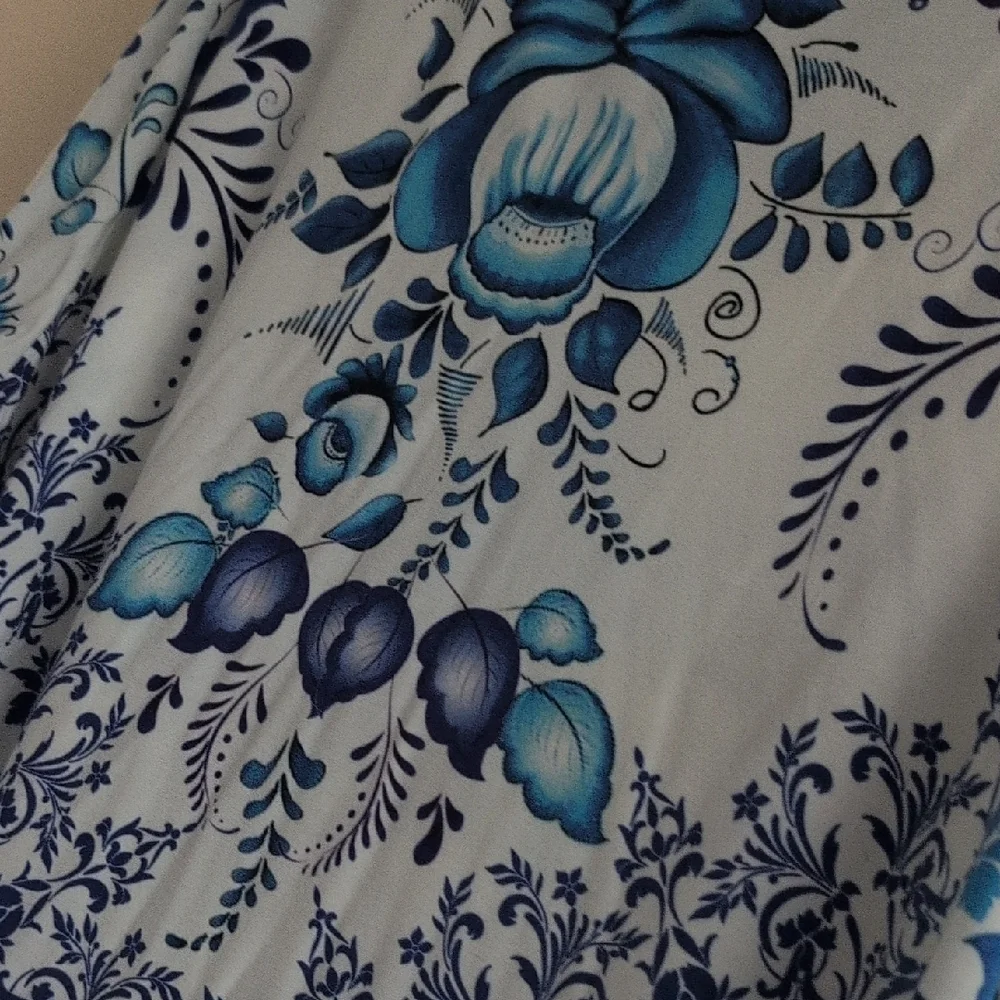 Johnny Was White and Blue Graphic Blouse, - Picture 3 of 5
